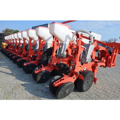 Сеялка GASPARDO MANTA XL12R